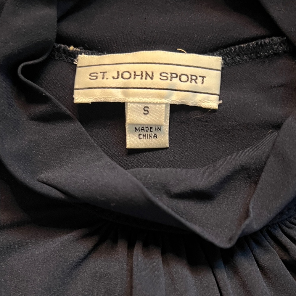 St. John Sport Blouse – Size Small - Picture 2 of 8